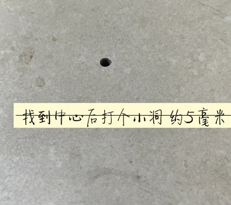 临颍瓷砖空鼓维修公司专业解答在瓷砖铺贴过程中，如果砂料搅拌不均匀，将会带来以下问题